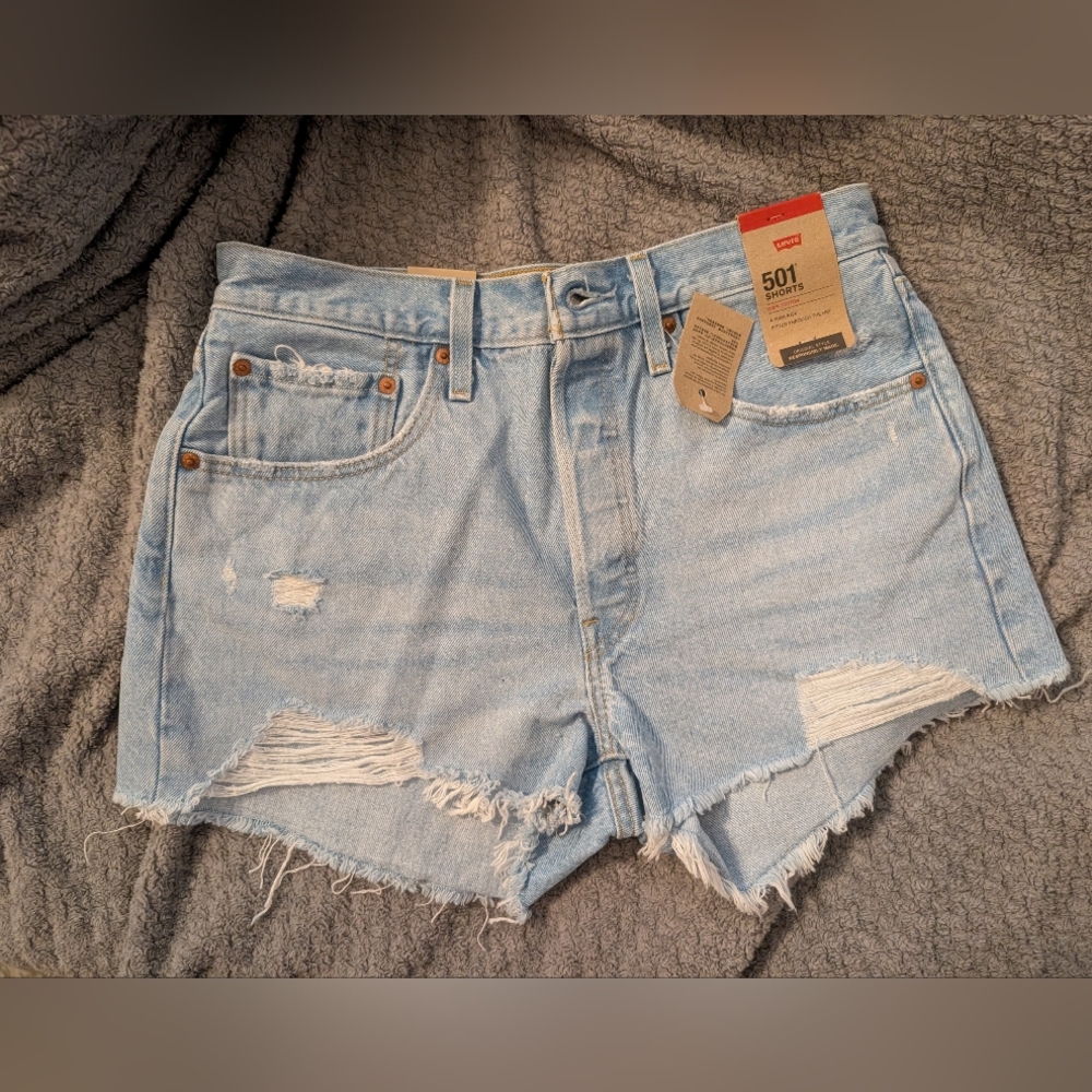 NWT Levi's Blue Jean Shorts Distressed High-Waisted